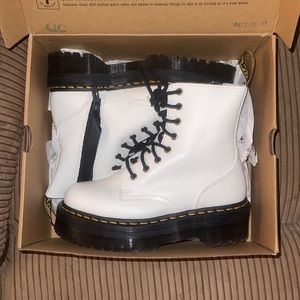 Dr. Martens(jadon white) new